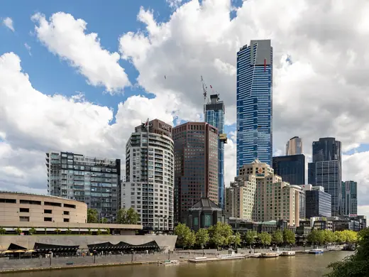 Photo 4: Exterior · Southbank (and Eureka Tower ), Melbourne , Victoria , Australia