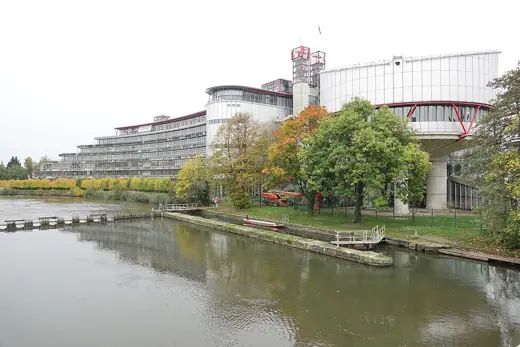 Photo 2: Exterior · Cour européenne des droits de l'homme à Strasbourg (Bas-Rhin, France)