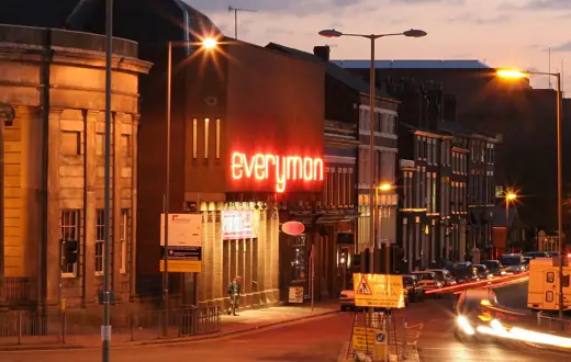 Photo 5: Exterior · Cropped version of Original Photo by User:Chowells