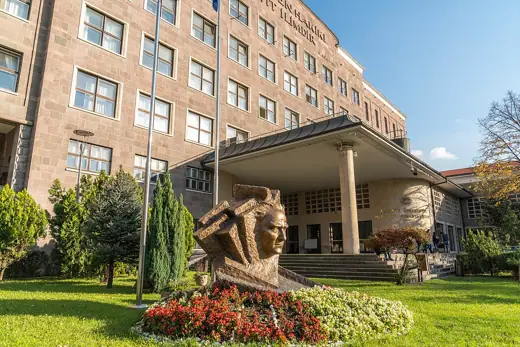 Photo 2: Exterior · Ankara Üniversitesi