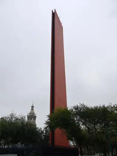 Photo 2: Exterior