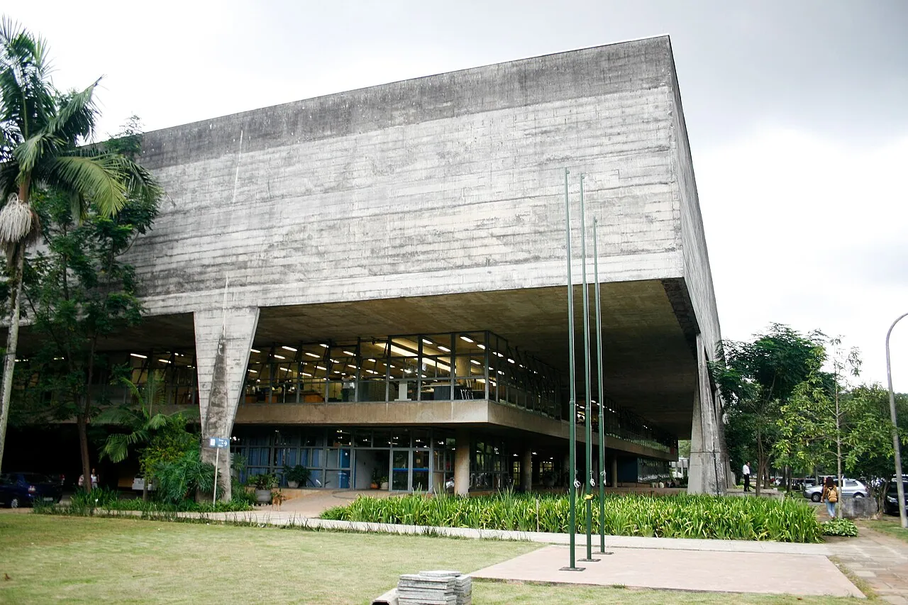 FAU-USP Building: Exterior · Rua do Lago, 876, Cidade Universitária