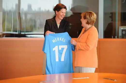 Photo 4: Interior · Alenka Bratušek in the Federal Chancellery (building) Berlin, Germany