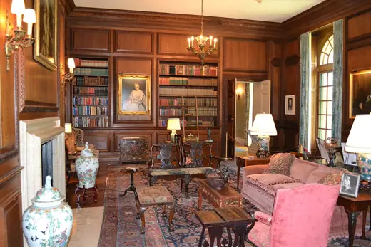 Photo 5: Interior