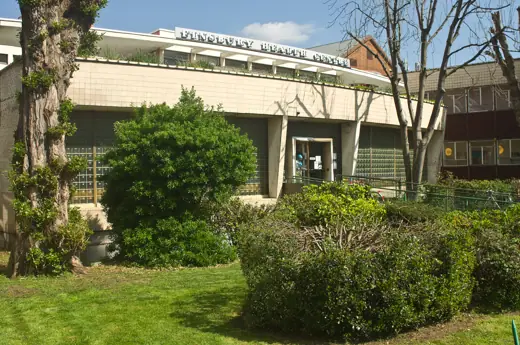Photo 5: Context · Finsbury Health Centre, Pine Street