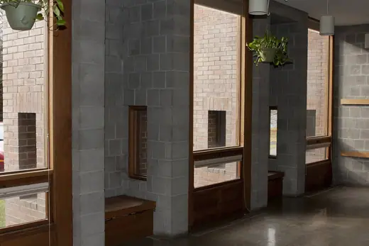 Photo 5: Interior