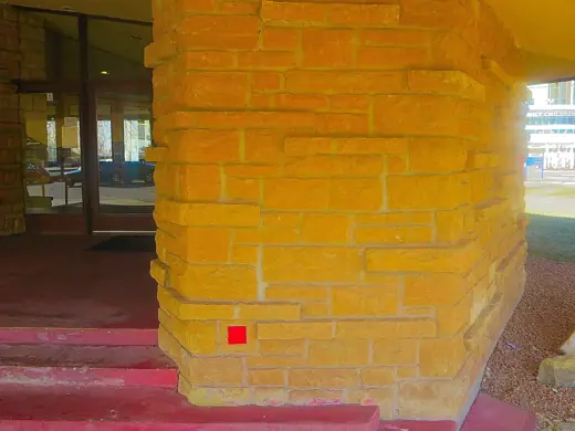 Photo 3: Exterior