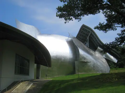 Photo 4: Exterior · Richard B