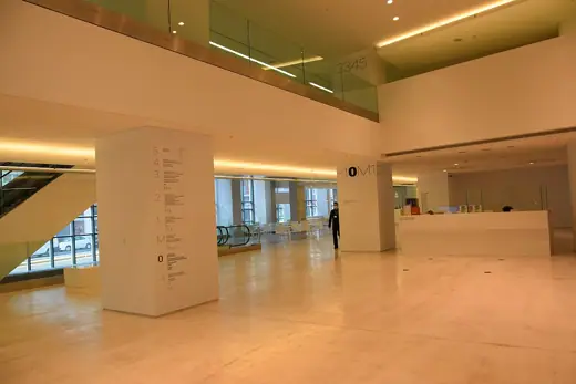 Photo 2: Exterior
