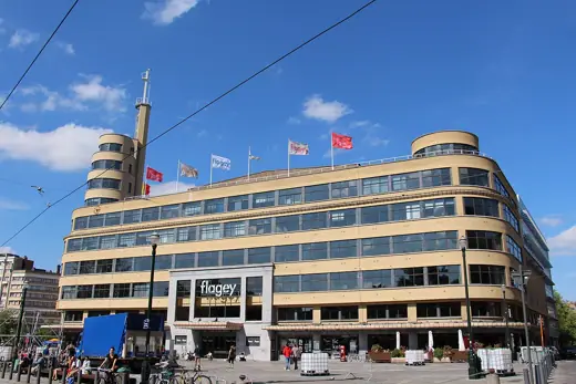 Photo 2: Exterior · Ixelles