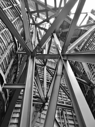 Photo 7: Detail · Steel section at the Fondation Louis Vuitton in Paris