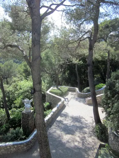 Photo 6: Detail · The Fondation Maeght building and grounds in Saint-Paul de Vence, France
