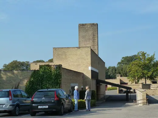 Photo 4: Exterior · The central module of the Fredensborg Houses in Fredensborg, Denmark, containing restaurant and library