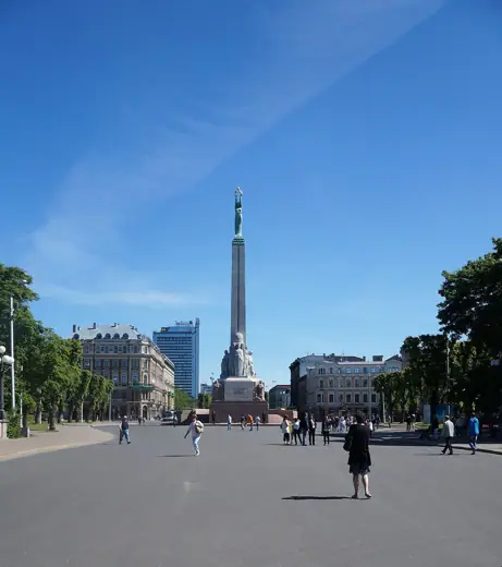 Photo 4: Exterior · Le Monument de la Liberté , Riga , Lettonie 