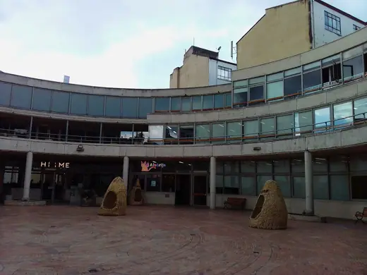 Photo 3: Exterior · Centro Cultural Gabriel García Márquez