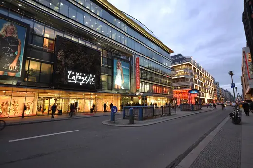 Photo 6: Detail · Galeries Lafayette and Quartier 206