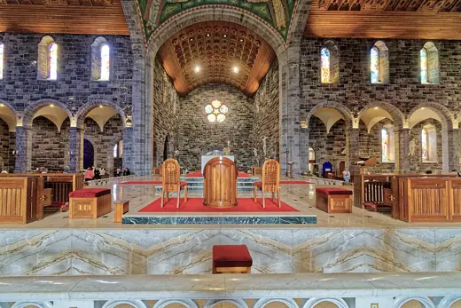 Photo 6: Interior