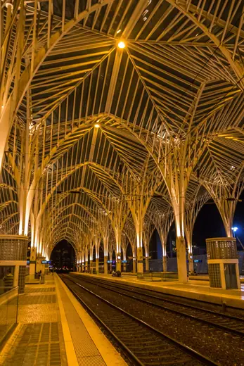 Photo 6: Detail · Lisbon's Oriente train station