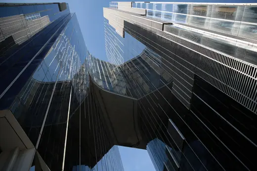 Photo 4: Exterior · Edifici Gas Natural, Barcelona