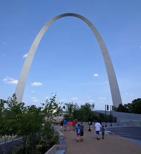 Photo 1: Exterior · The Gateway Arch in St