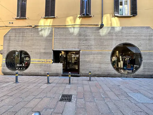 Photo 2: Exterior · Ex Negozio Gavina Bologna, progetto di Carlo Scarpa