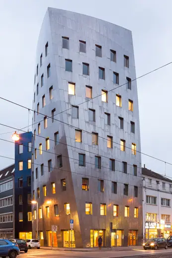 Photo 3: Exterior · Office building Gehry-Tower located at Goethestrasse and Reuterstrasse in Mitte quarter of Hannover, Germany