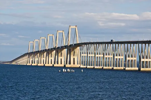 Photo 4: Context · General Rafael Urdaneta Bridge view from the lake to Cabimas side by italian engineer: Riccardo Morandi