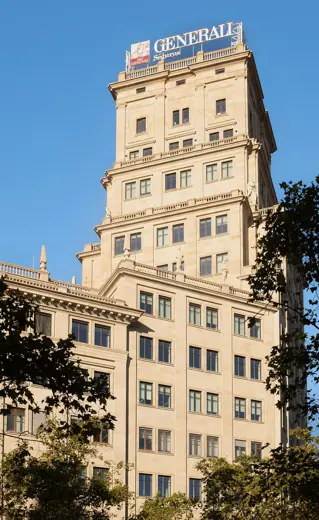 Photo 3: Exterior · Barcelona-Eixample, Generali building Tower