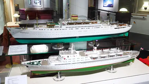 Photo 6: Model