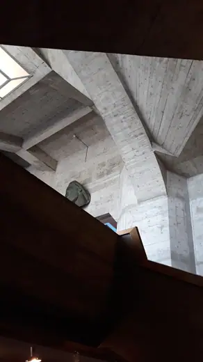 Photo 6: Interior