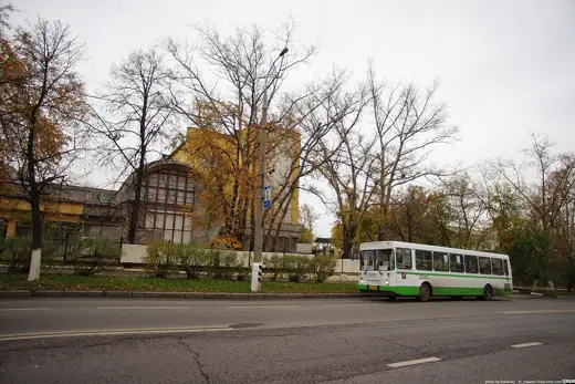 Photo 6: Context · Lefortovo District, Moscow, Russia - the Gosplan Garage