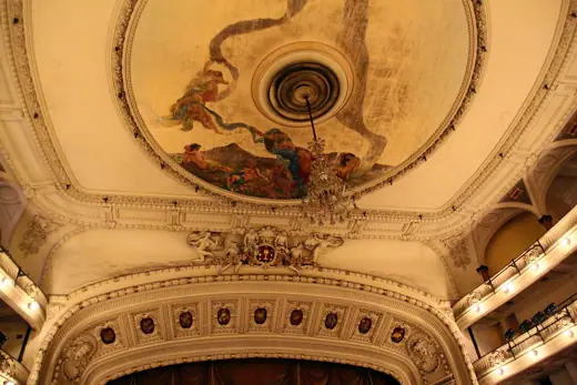 Photo 4: Interior · Gran Theatre ceiling