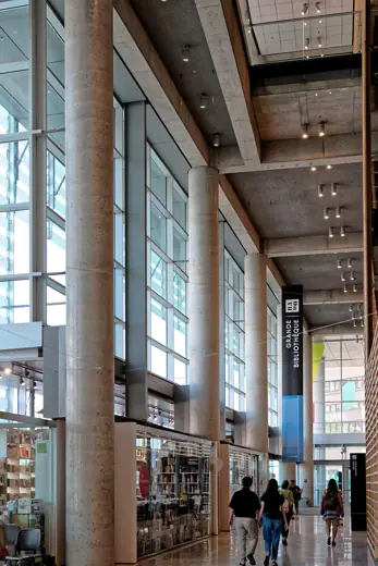 Photo 3: Interior · Entrance corridor, Grande Bibliothèque