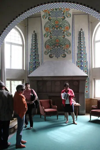Photo 3: Interior