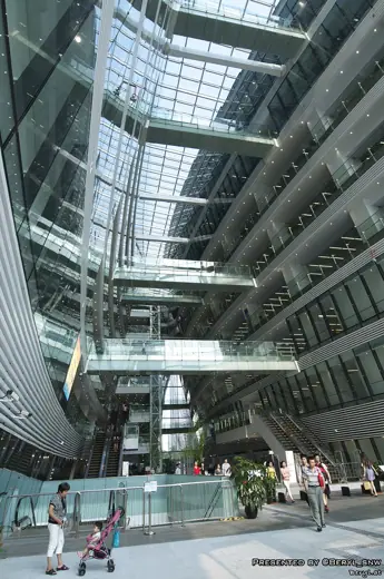 Photo 4: Interior