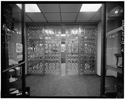 Photo 5: Interior