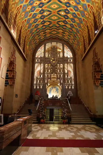 Photo 6: Interior
