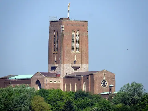 Photo 2: Exterior
