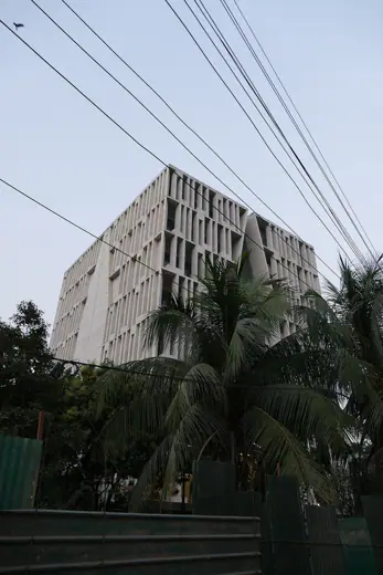 Photo 2: Exterior · Gulshan Society Jame Masjid, a mosque in the Gulshan area in Dhaka by the architect Kashef Mahboob Chowdhury