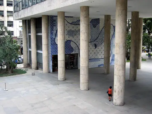 Photo 6: Detail · Pilotis do Edifício Gustavo Capanema, Rio de Janeiro, Oscar Niemeyer, 1936