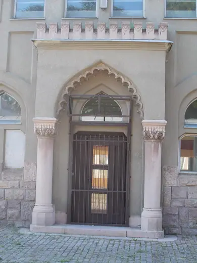 Photo 6: Detail · Synagogue