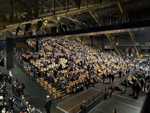 Photo 6: Interior · Intérieur de la halle Tony Garnier, Lyon