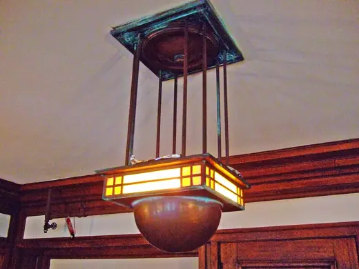 Photo 5: Detail