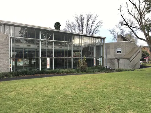 Photo 3: Exterior · Harold Holt Memorial Swimming Pool south face