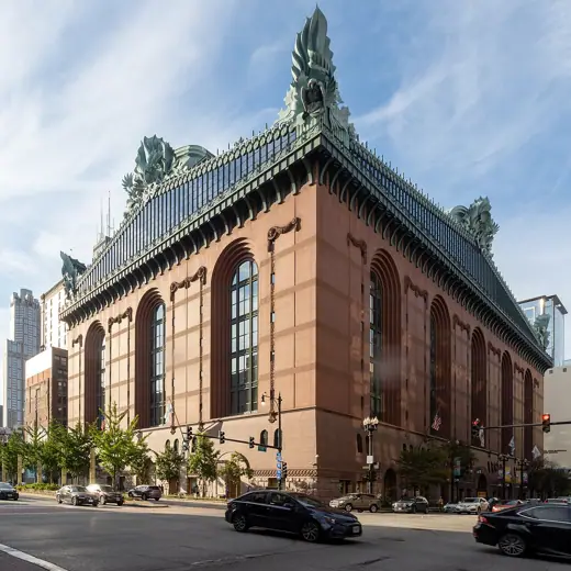 Photo 2: Exterior · Harold Washington Library - Chicago Public Library