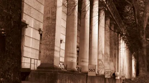 Photo 5: Interior · "Haus der Kunst/House of Arts" is an arts exhibition hall, built in the 1930s