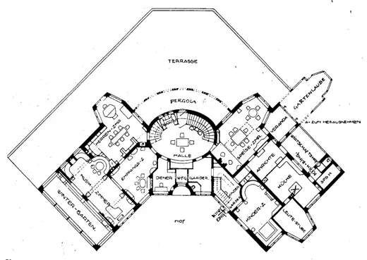 Photo 2: Exterior