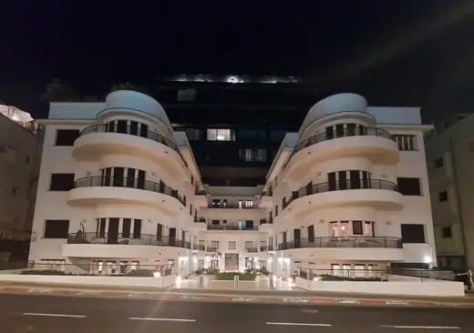 Photo 3: Exterior · Hayarkon 96 Tel Aviv