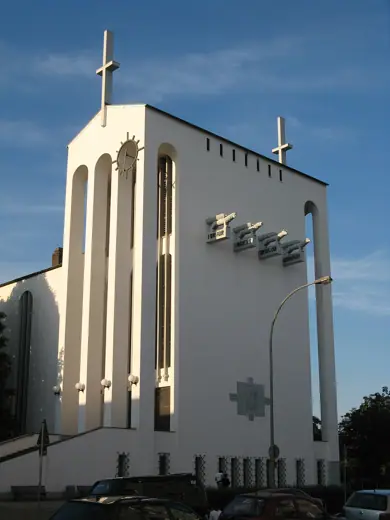 Photo 3: Exterior