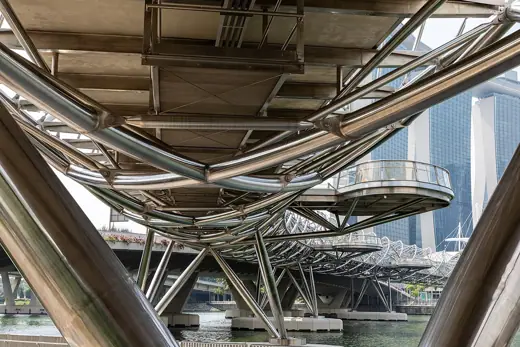 Photo 2: Exterior · Helix Bridge , Singapore